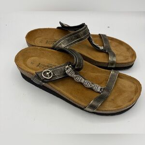 Naot Malibu metal leather t-strap platform slip on sandal women’s 8 resort